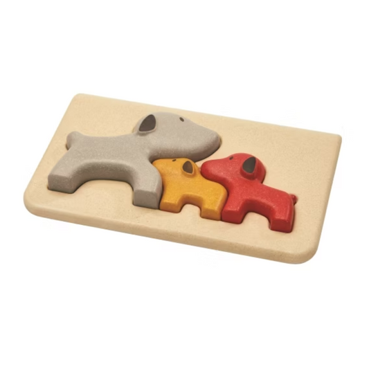 Trebitars hundpussel i trä från PlanToys, tillverkat av PlanWood, för barn från 18 månader