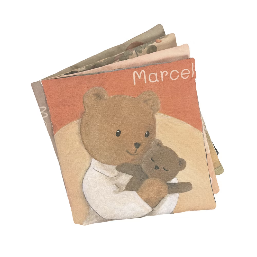 Marcel tygbok för nyfödda – färgglad babyleksak i mjukt tyg | Egmont Toys