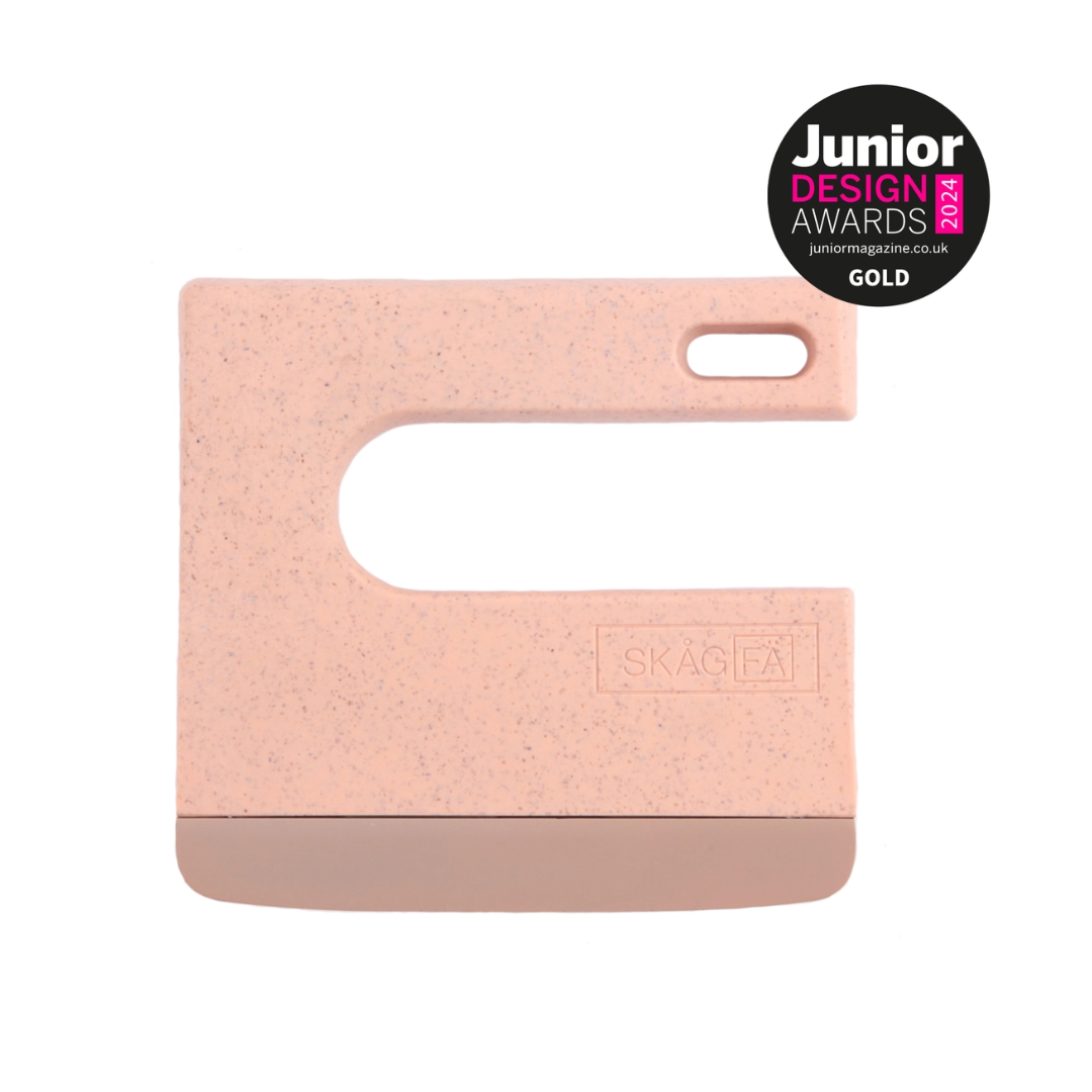 Ekologisk barnkniv i trä från SKÅGFÄ – ergonomisk och säker för små barn